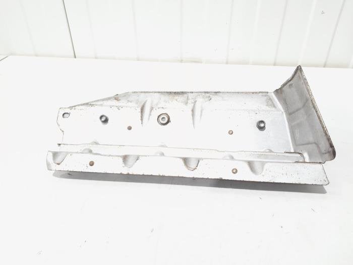 Plaque de protection divers d'un Audi Q3, -, 3 mois de garantie, Audi, Utilisé
