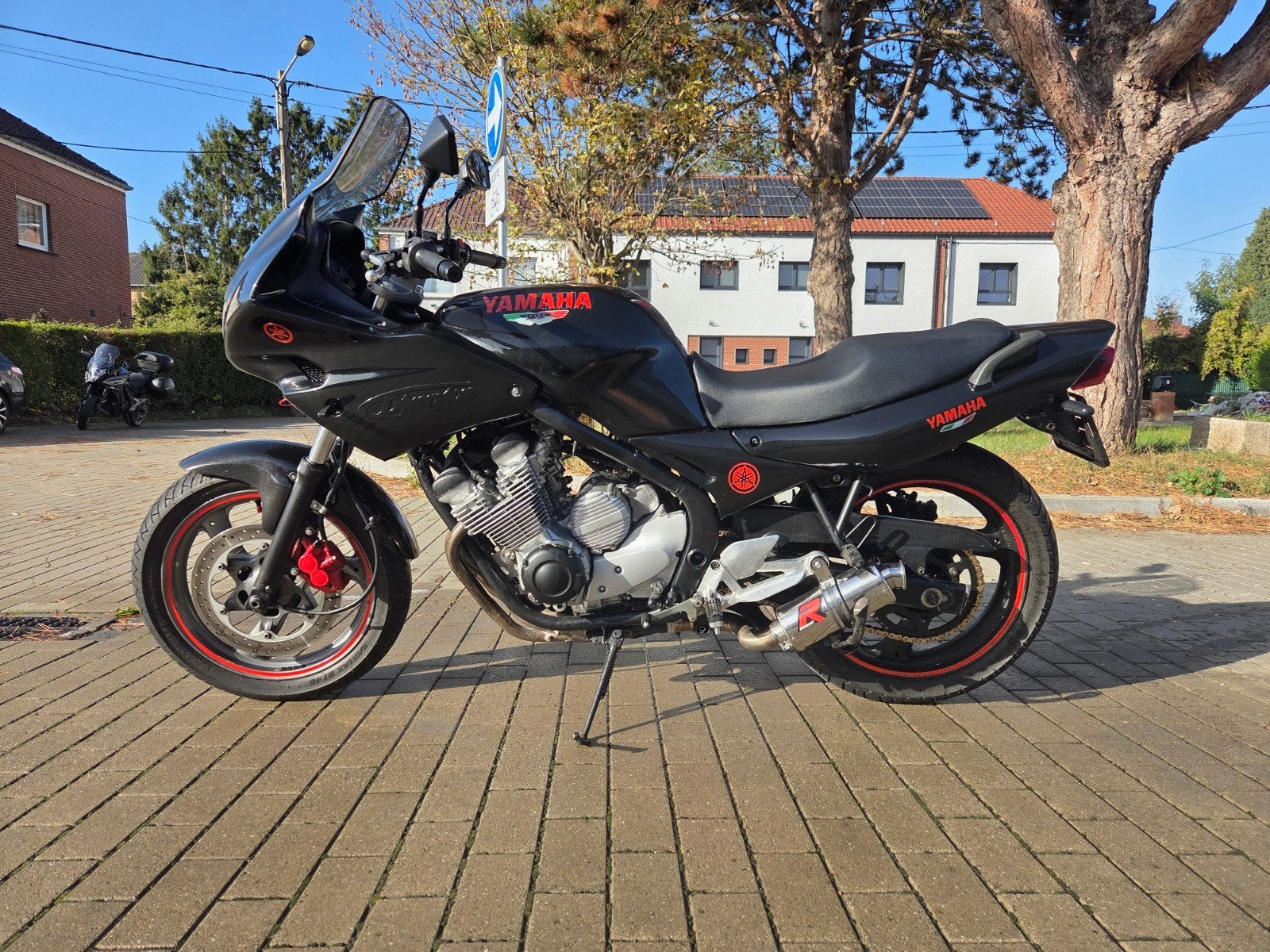 YAMAHA XJ600 Diversion 1996 - 32.800km - Kit chaîne + Pneu N, Fietsen en Brommers, Ophalen
