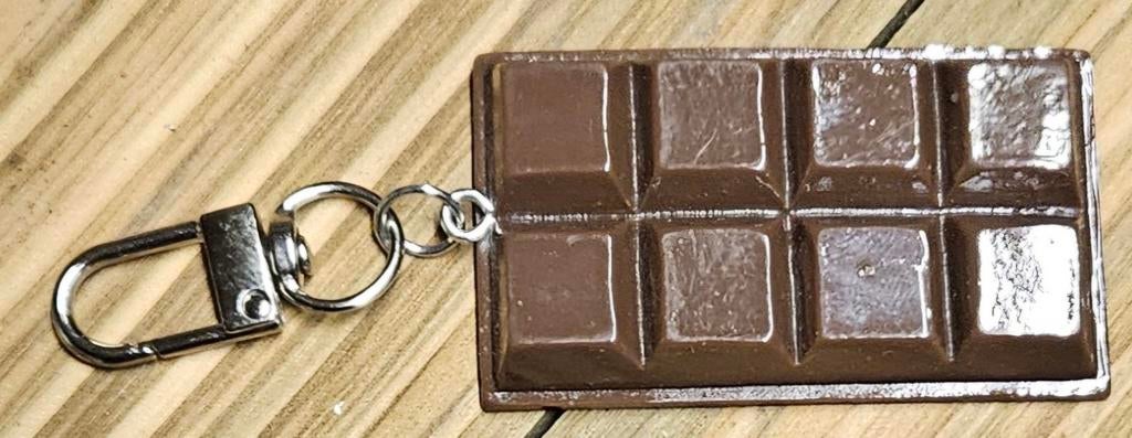 Porte-clés en forme de tablette de chocolat vintage
C'est un, Enlèvement ou Envoi