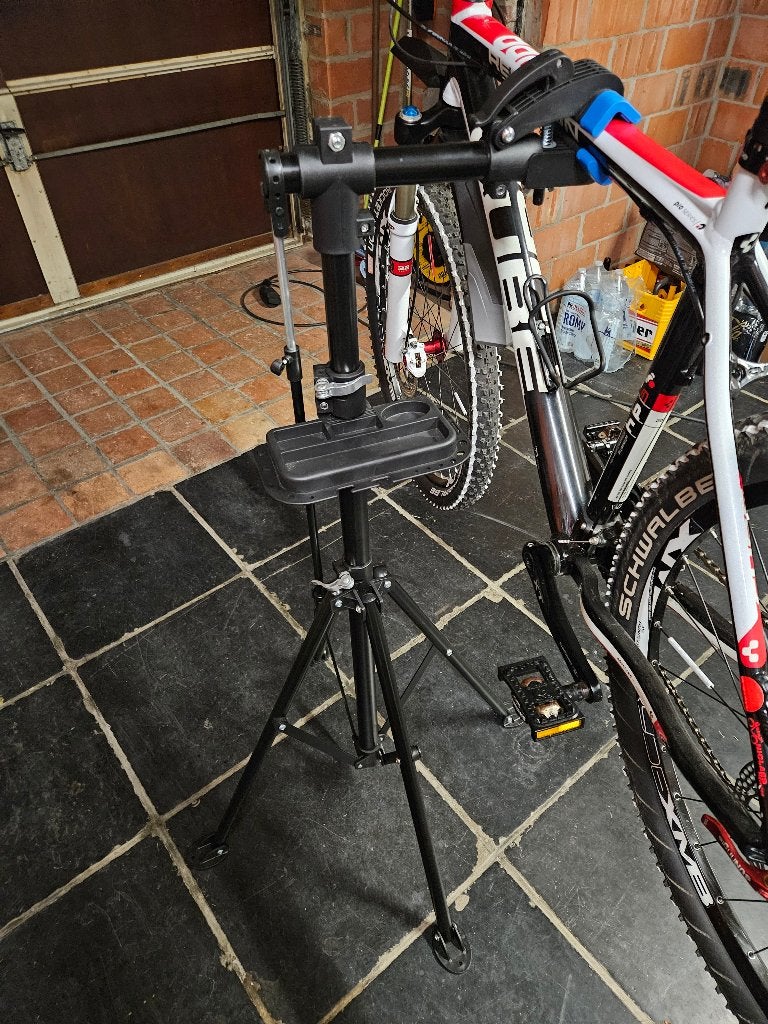 pied atelier vélo, Enlèvement, Neuf, Autres outils