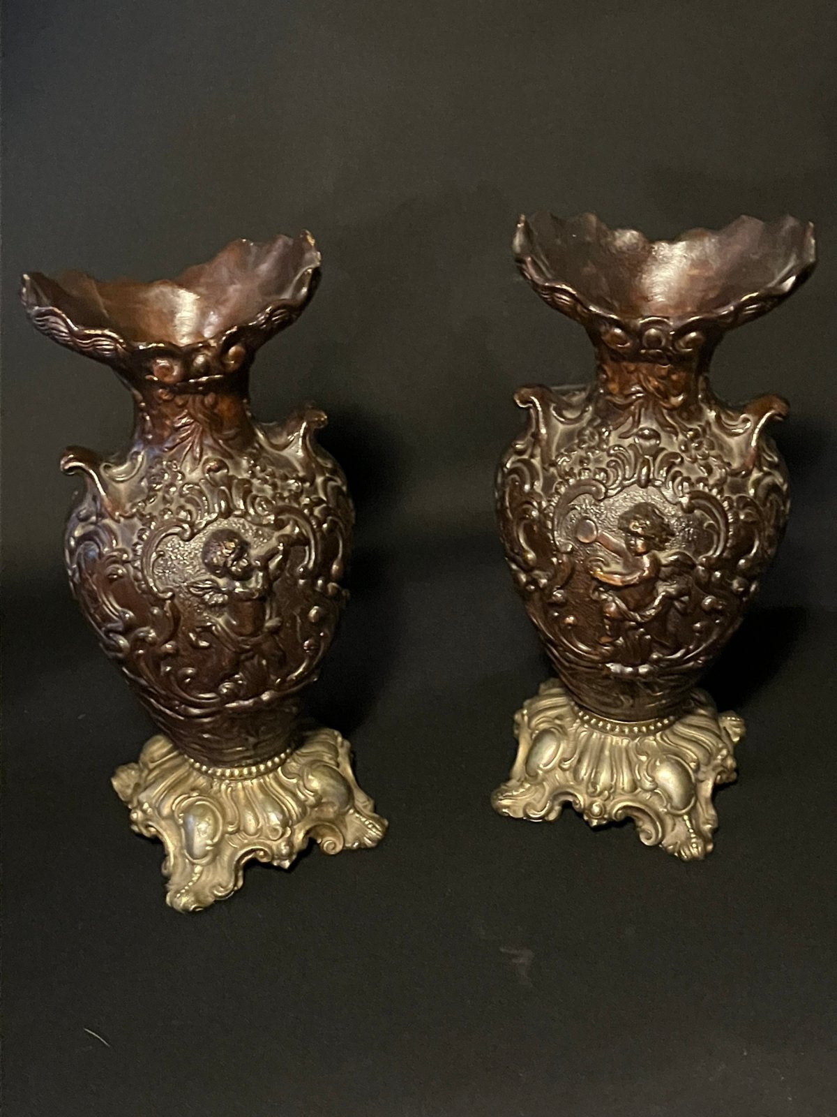 Set antieke, rijkelijk versierde Rococo vazen, Antiek en Kunst, Antiek | Vazen, Ophalen of Verzenden