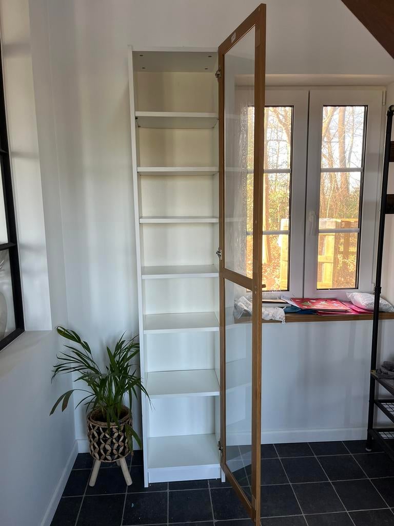 Ikea billy vitrine kast, Enlèvement, Comme neuf