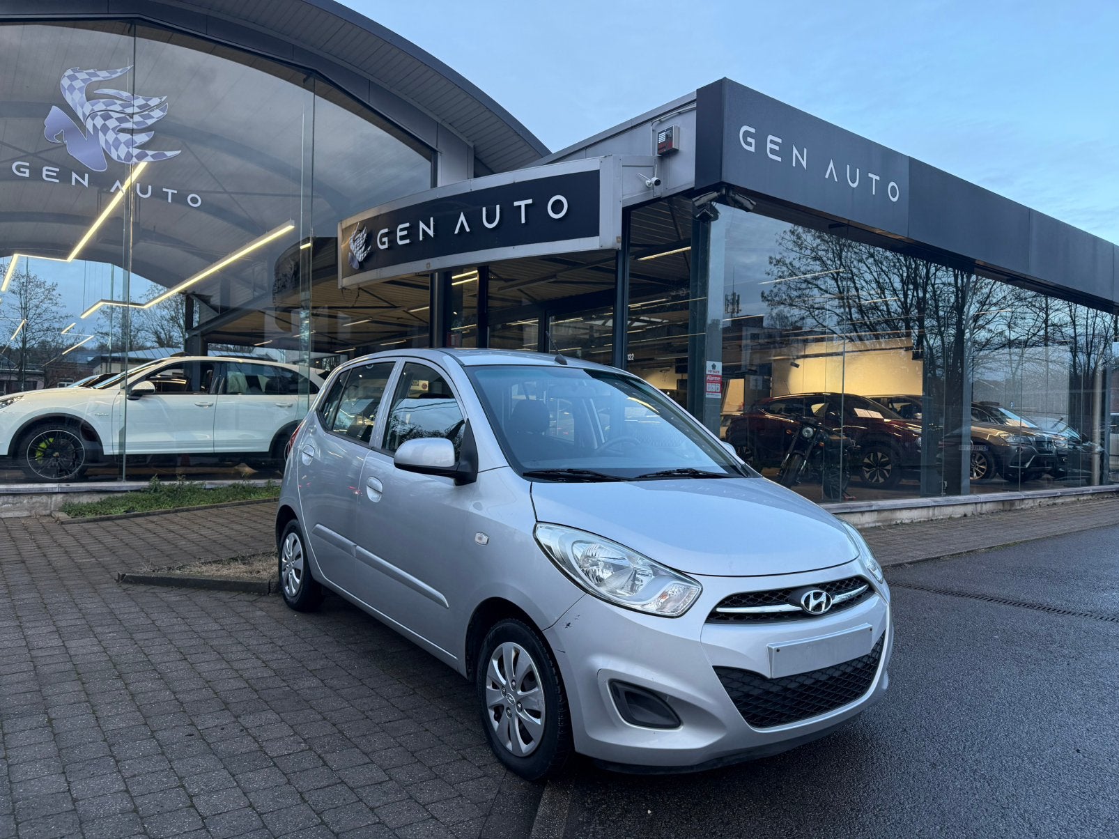 Hyundai i10 1.1i Lounge BlueDrive Airco * 12 MOIS GARANTIE *, Autos, Achat, Entreprise, Garantie prolongée, Boîte manuelle