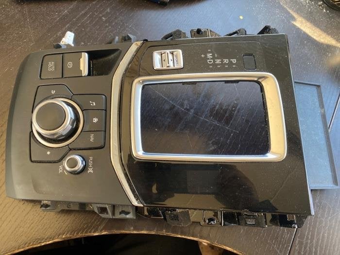 Panneau de commandes navigation d'un Mazda CX-5, -, 3 mois de garantie, Mazda, Utilisé