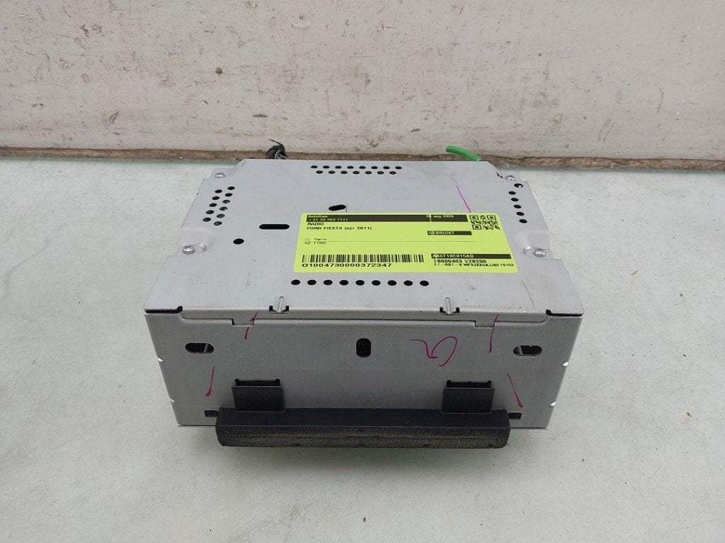 RADIO Ford Fiesta 6 (JA8) (01-2008/01-2018), Gebruikt, Henry-Ford-Straße  1
50735  Köln, DE, Ford-Werke GmbH, Kunden@ford.com