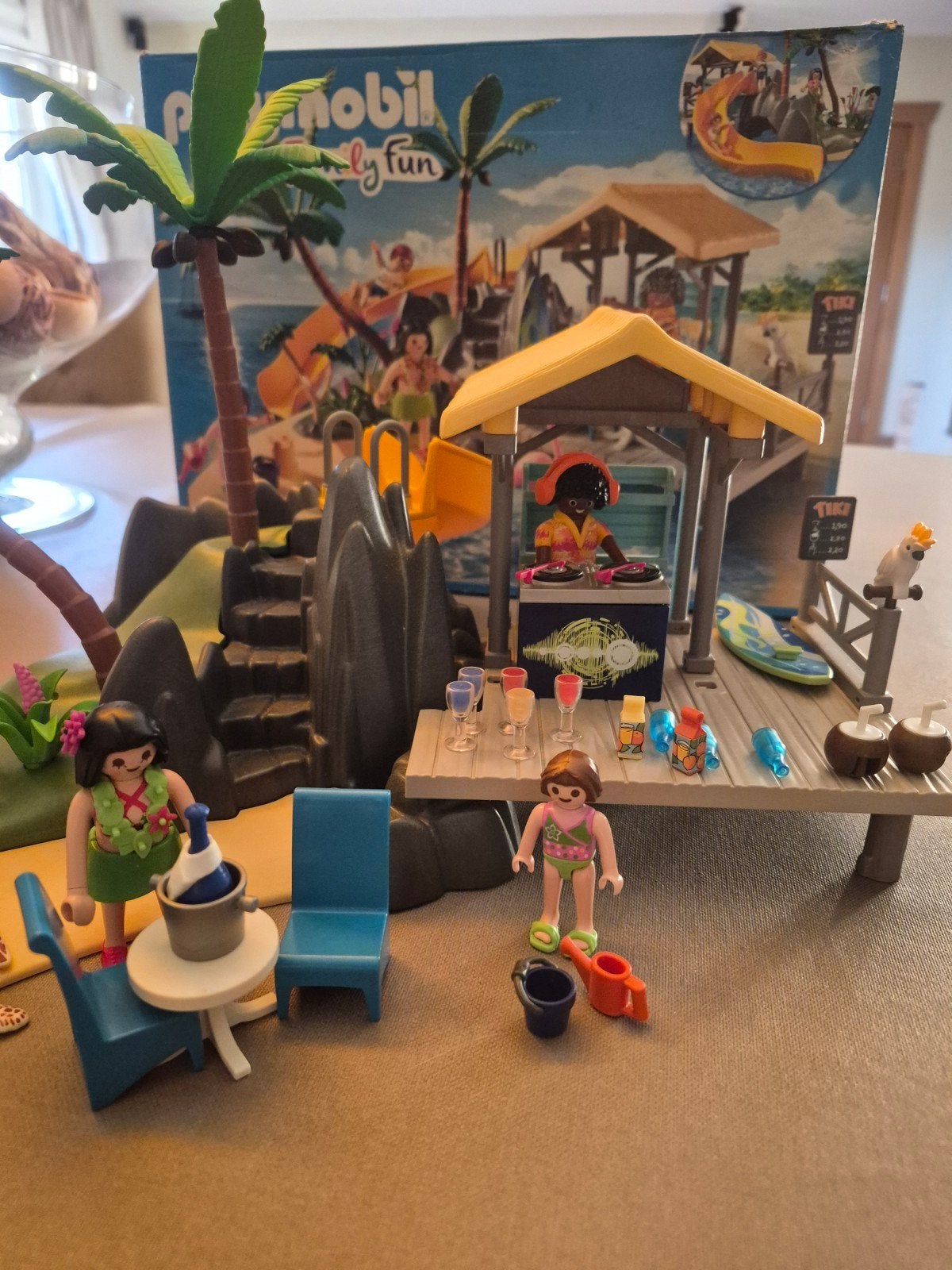 playmobil vakantie eiland 6979 met DJ set 5377, Kinderen en Baby's, Ophalen