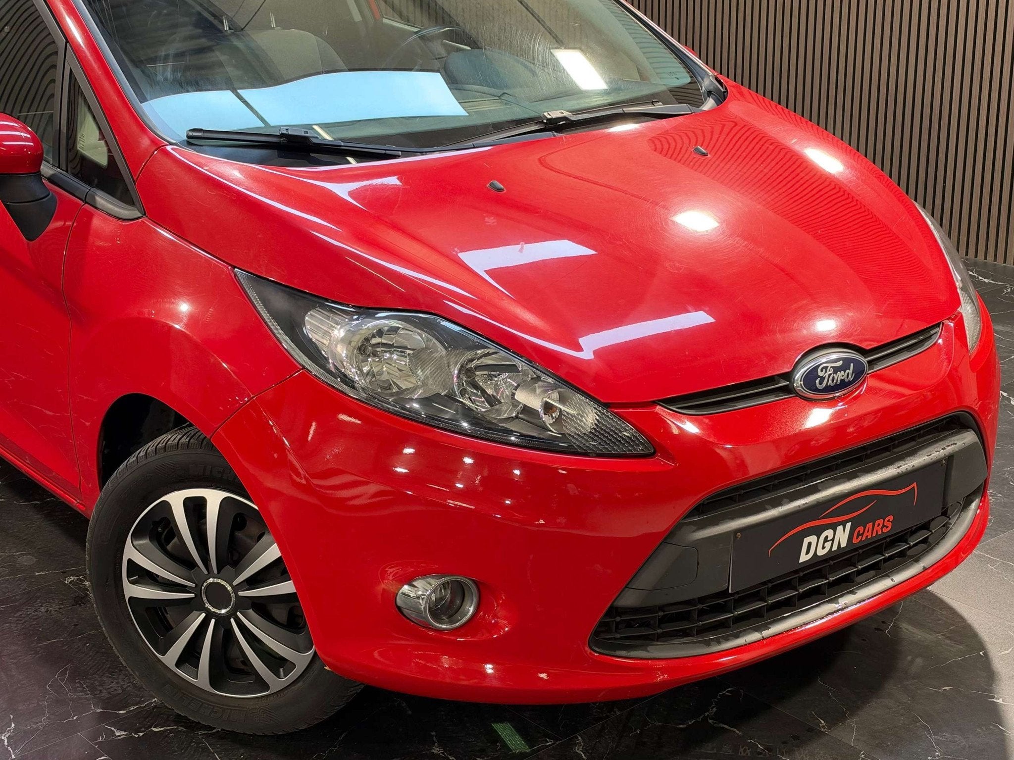 Ford Fiesta Fiesta 1.25i Ghia (bj 2011), Auto's, Euro 5, Stof, Gebruikt, 4 cilinders
