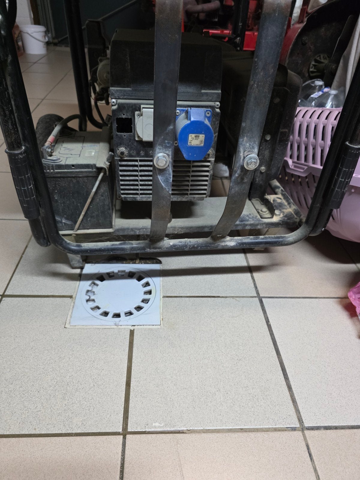 groupe électrogène professionnel 6KW moteur honda GX390, Bricolage & Construction, 5 à 10 kVA, Enlèvement ou Envoi, Démarrage électrique