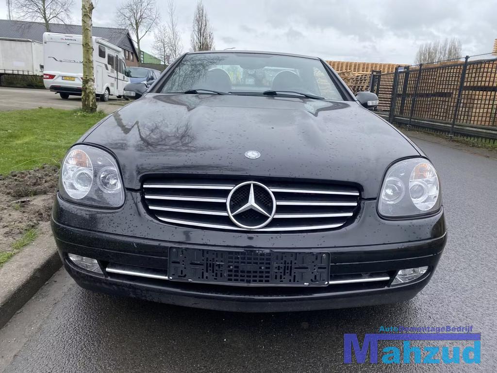 MERCEDES SLK R170 Zwart 197 Voorbumper bumper voor 1996-2004, Auto-onderdelen, Gebruikt, Mercedes-Benz AG, Voor, Mercedes-Benz