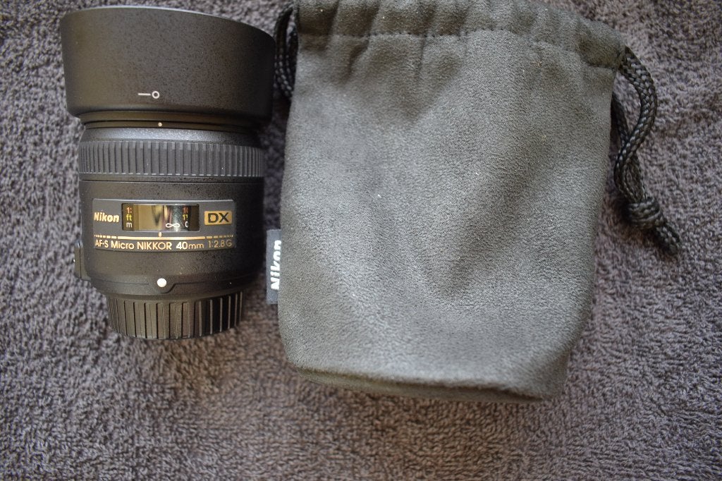 AF-S DX Micro NIKKOR 40mm f/2.8G, Ophalen of Verzenden, Nikon, Beschermhoes/tas