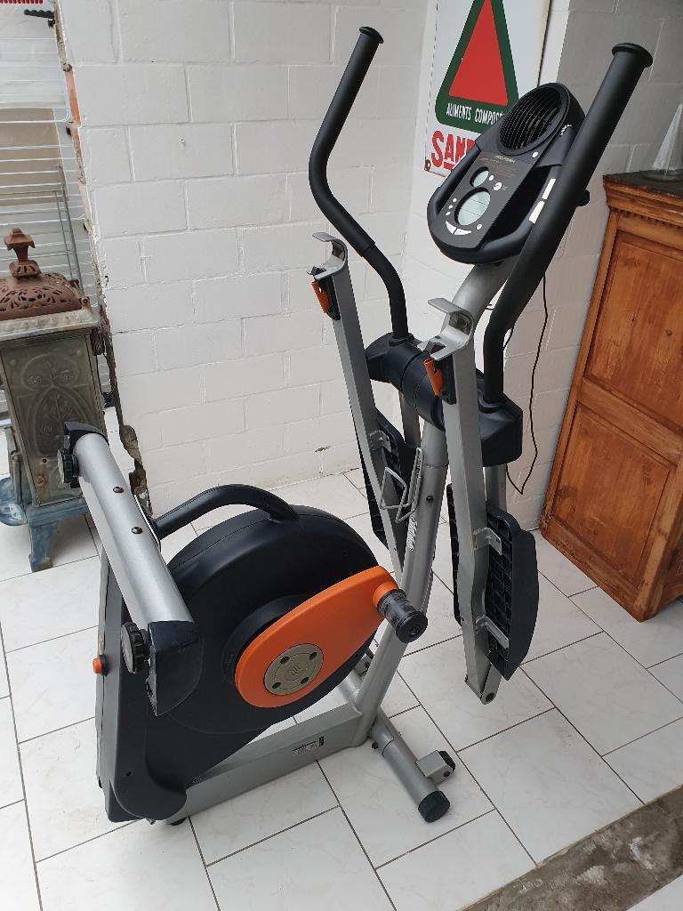 Vélo elliptique Pro-form 690 HR (pliable), Jambes, Enlèvement, Utilisé, Métal
