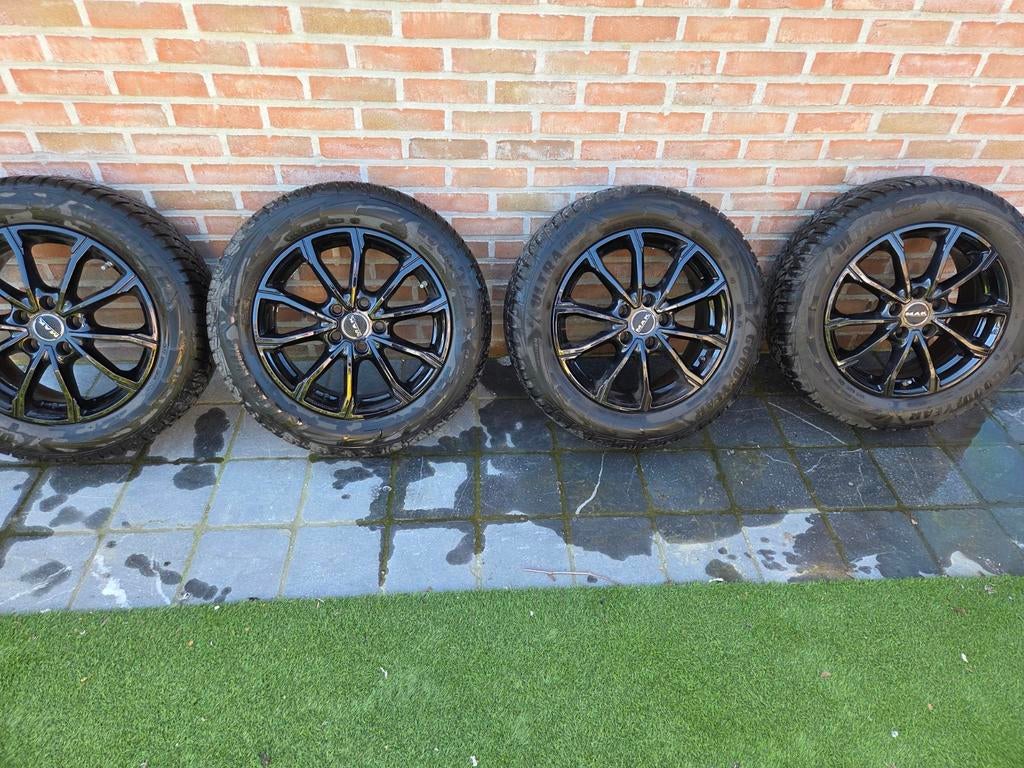 Paire de roues en aluminium noir avec pneus d'hiver 16 pouce, Enlèvement, Pneus hiver, Pneu(s)