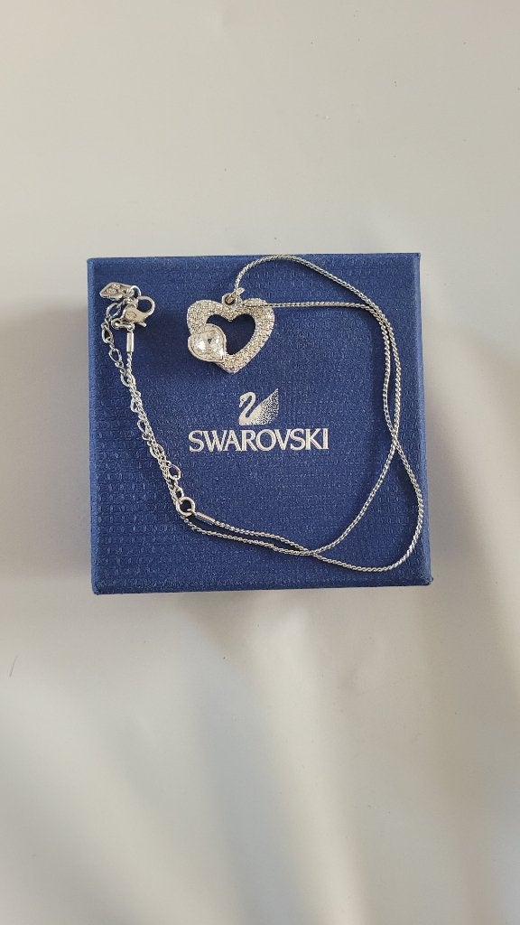 swarovski emotion heart hanger, Verzamelen, Ophalen of Verzenden, Zo goed als nieuw, Mode-accessoire