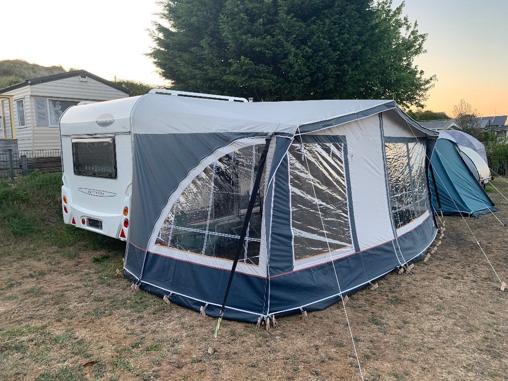 Caravan Beyerland 450FB Sport bj 2007, Caravans en Kamperen, Rondzit, 750 - 1000 kg, 6 tot 7 meter, Beyerland