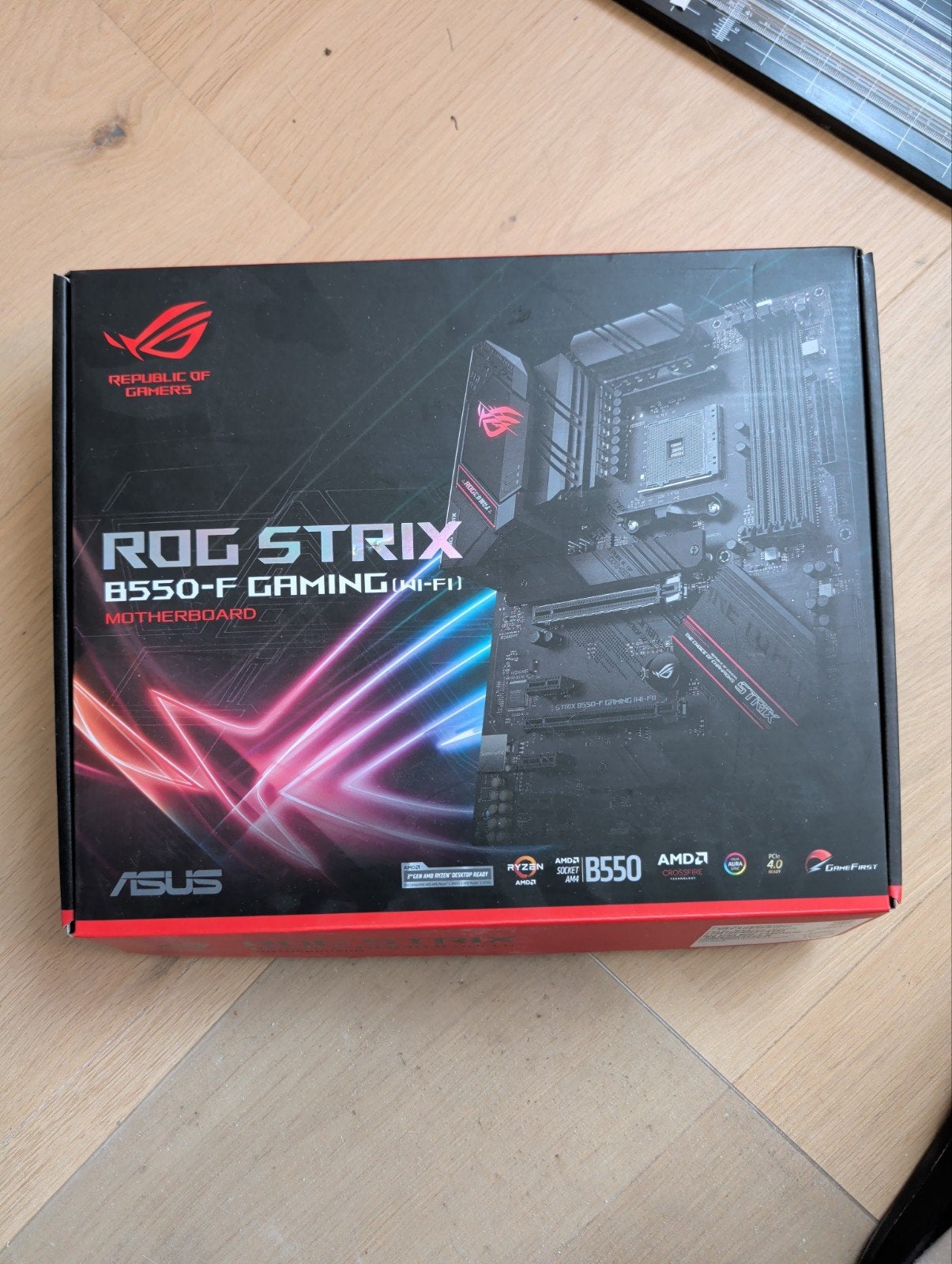 ROG Strix B550-F Gaming wifi (defect?), Computers en Software, Ophalen