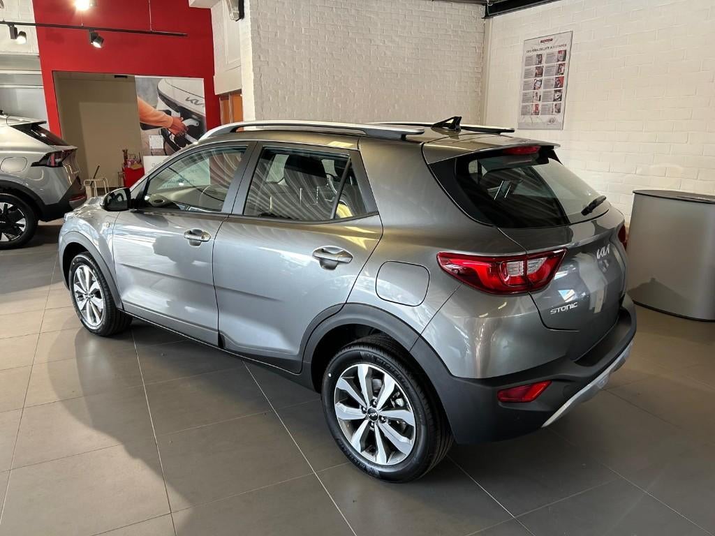 Kia Stonic, Voorwielaandrijving, Stof, 4 cilinders, Bedrijf