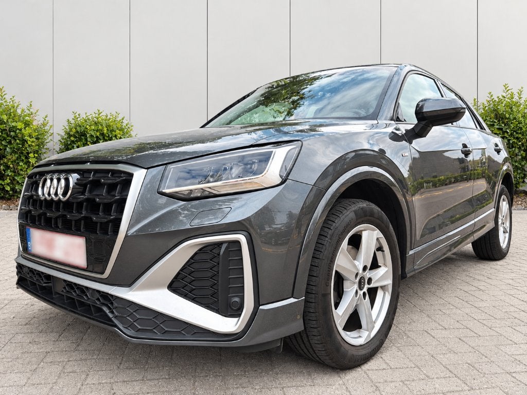 Audi Q2 35TFSI Business S line S tronic * 150pK* 12/2023 *, Argent ou Gris, Achat, Entretenue par le concessionnaire, Noir