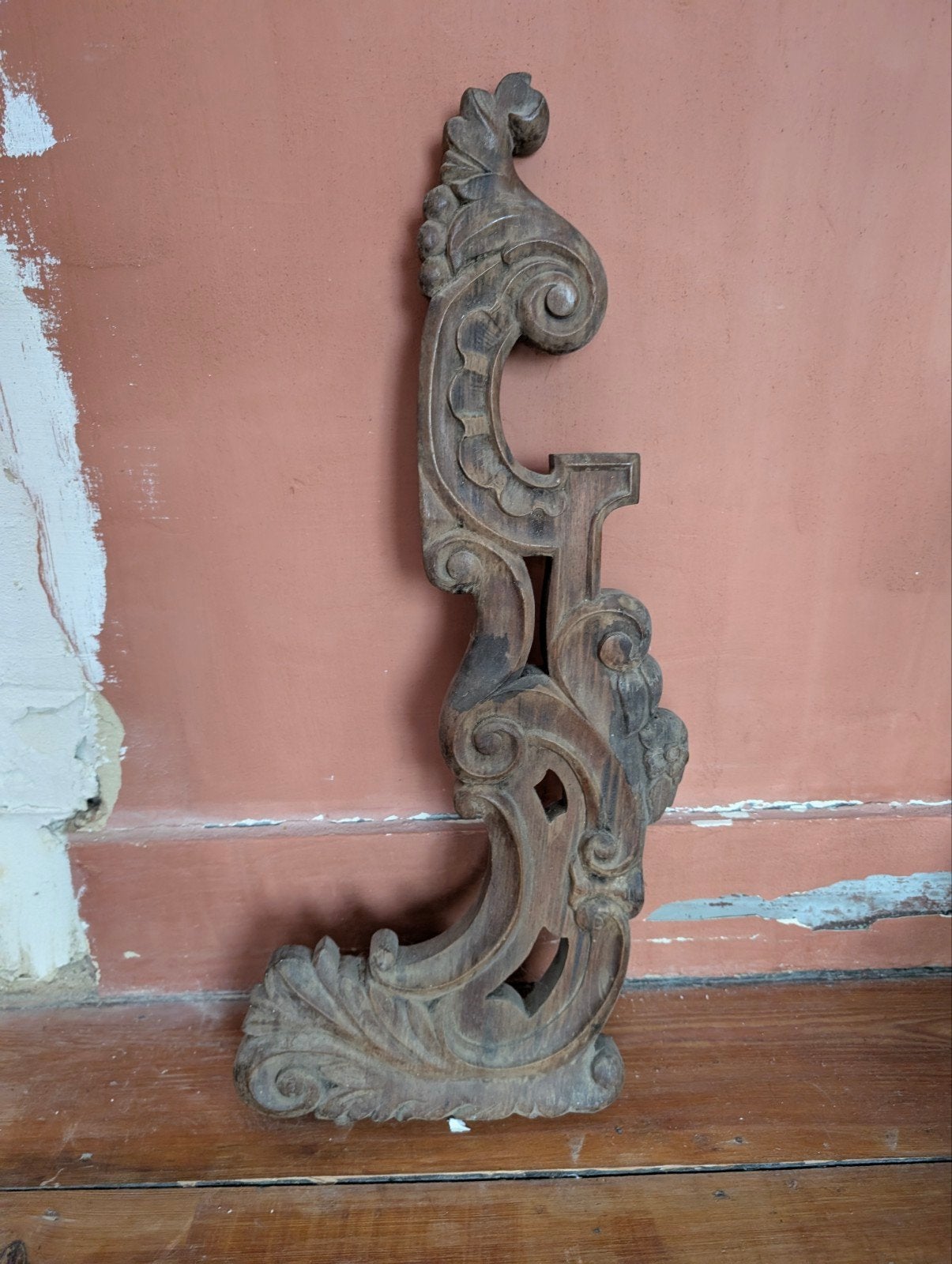 Grande console ancienne en bois sculpté (56 cm) / Gousset d', Antiquités & Art, Antiquités | Accessoires de maison, Enlèvement