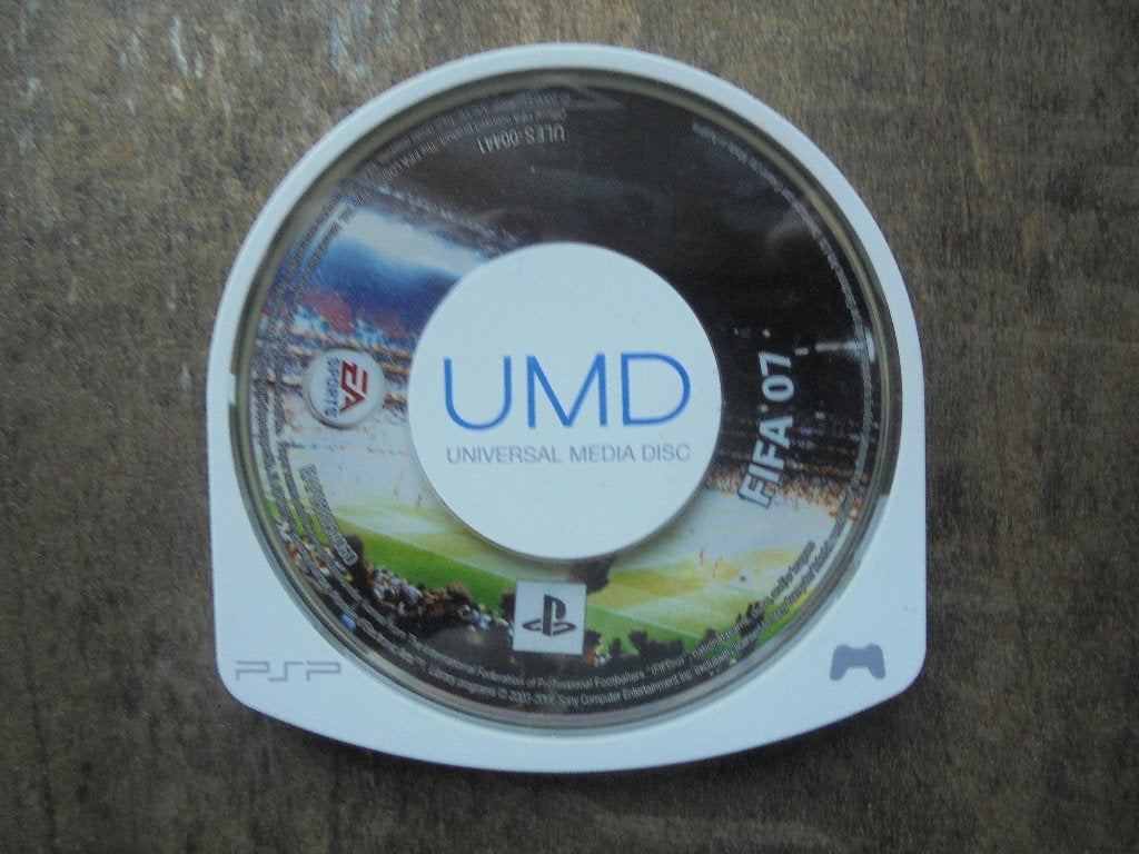 FIFA 07 voor PSP (zie foto's) !!!LEZEN!!!, Consoles de jeu & Jeux vidéo, Jeux | Sony PlayStation Portable, Enlèvement ou Envoi