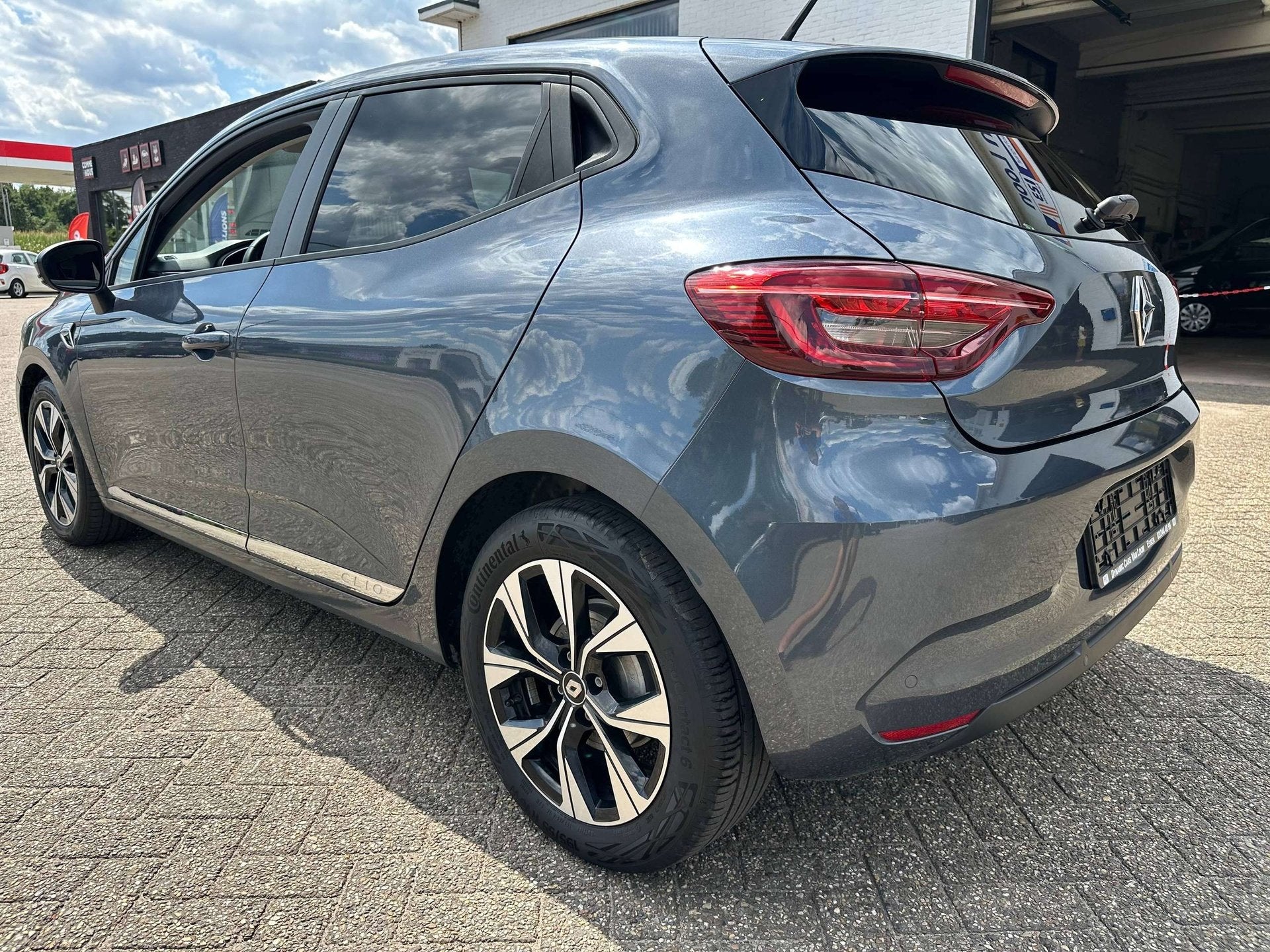 Renault Clio 1.6i 140Pk Automaat Hybrid E-TECH Limited Cruis, Autos, Argent ou Gris, Achat, Euro 6, Entreprise