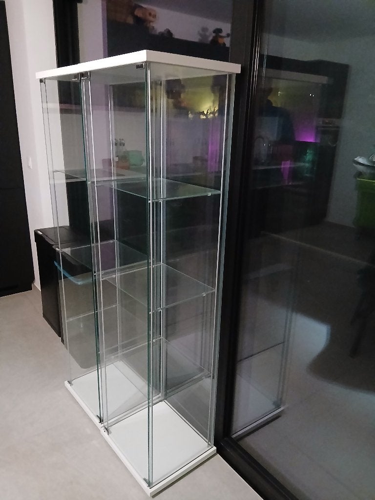 IKEA vitrinekasten - MOET DRINGEND WEG!!!, Ophalen, Minder dan 50 cm, Met deur(en), Overige houtsoorten