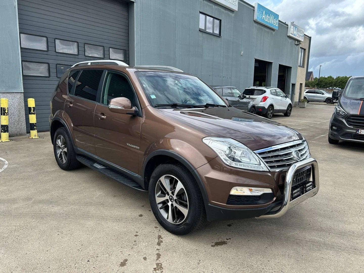 SsangYong Rexton Rexton 2.2 RX220e-Xdi 4WD lichtevracht uitv, Autos, SsangYong, Entreprise, 2 places, 131 kW, Noir