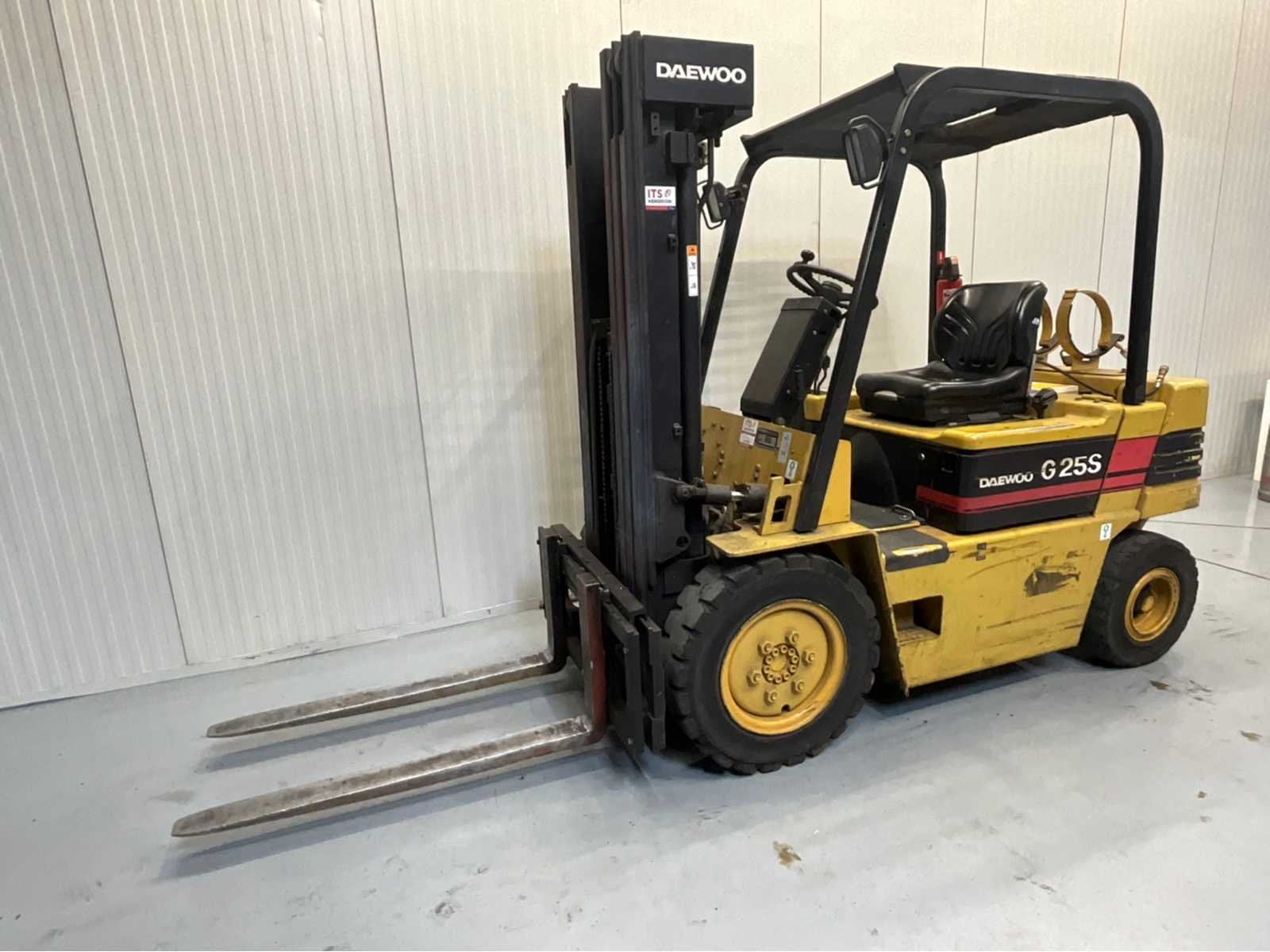 Daewoo G25S-2 Triplex - Freelift - Sideshift - Gas, 2000 tot 3000 kg, LPG, Heftruck, Daewoo