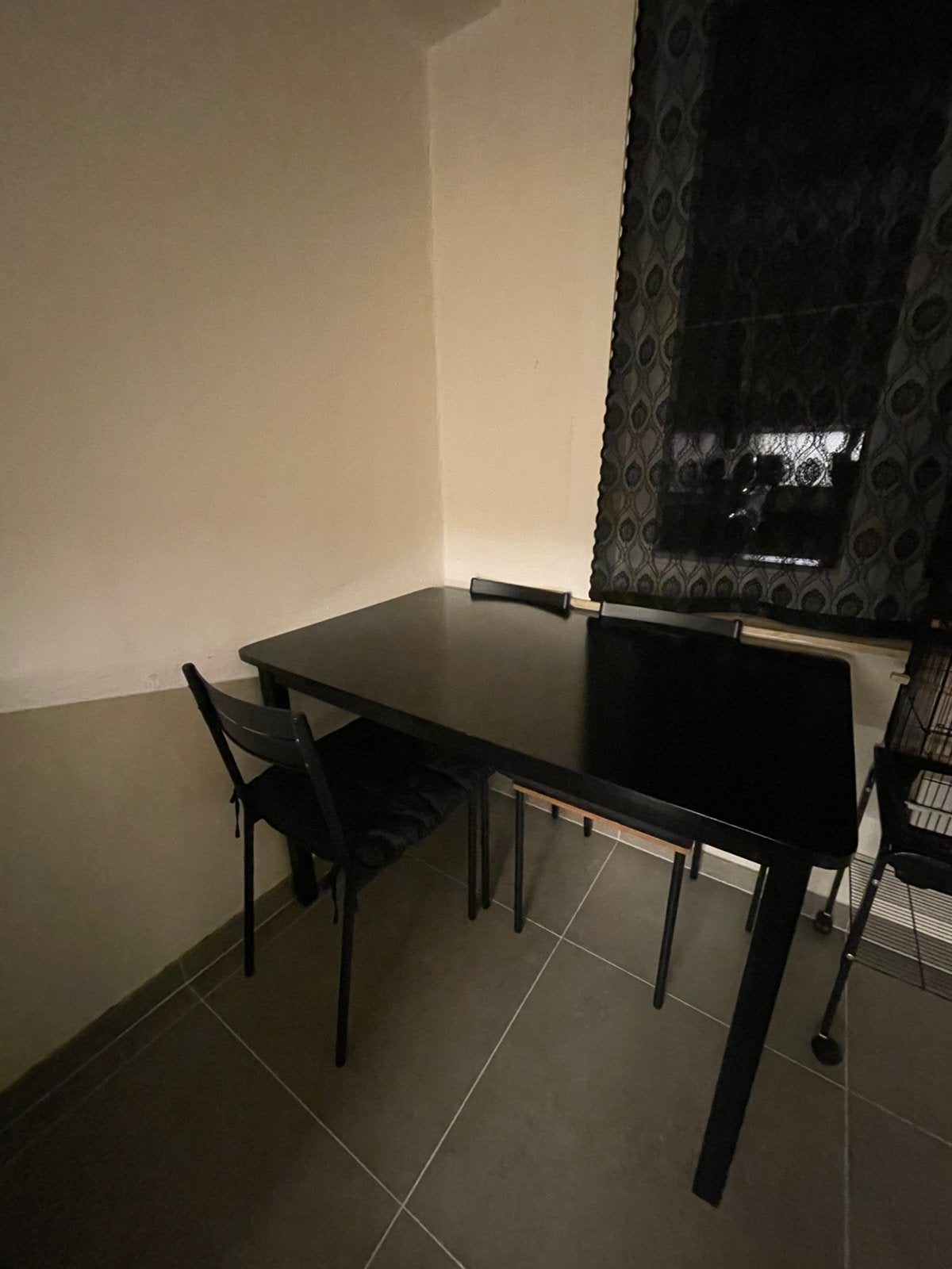 table à manger, Maison & Meubles, Enlèvement, Comme neuf