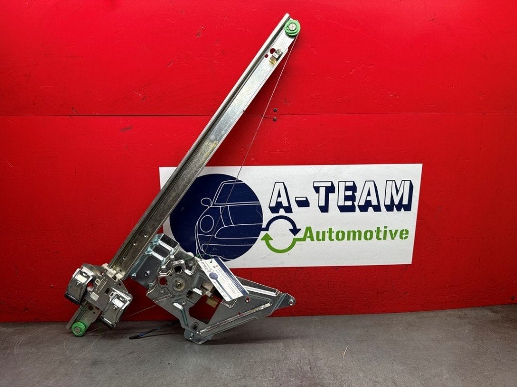 VITRE MECANISME AVANT GAUCHE Sprinter 3,5t (906.63), Autos : Pièces & Accessoires, Mercedes-Benz, Utilisé, Dialog.mb@mercedes-benz.com