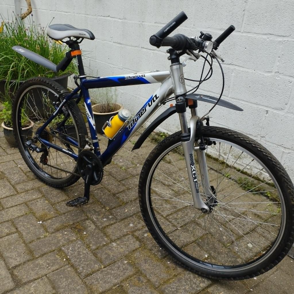 mountain bike Minerva, Enlèvement, Utilisé