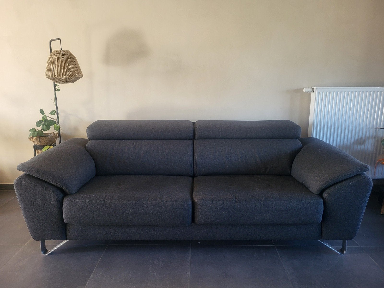 Grijze zetel ruime 2-zit, Ophalen, Tweepersoons, 75 tot 100 cm, Zo goed als nieuw