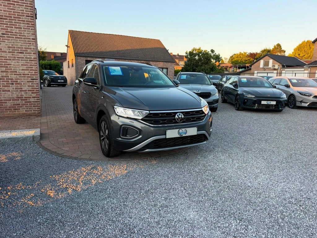 Volkswagen T-Roc 1.0 TSI GOAL 115PK *11953KM* NAV 1 EIGENAAR, Bedrijf, 3 cilinders, SUV of Terreinwagen, Zilver of Grijs