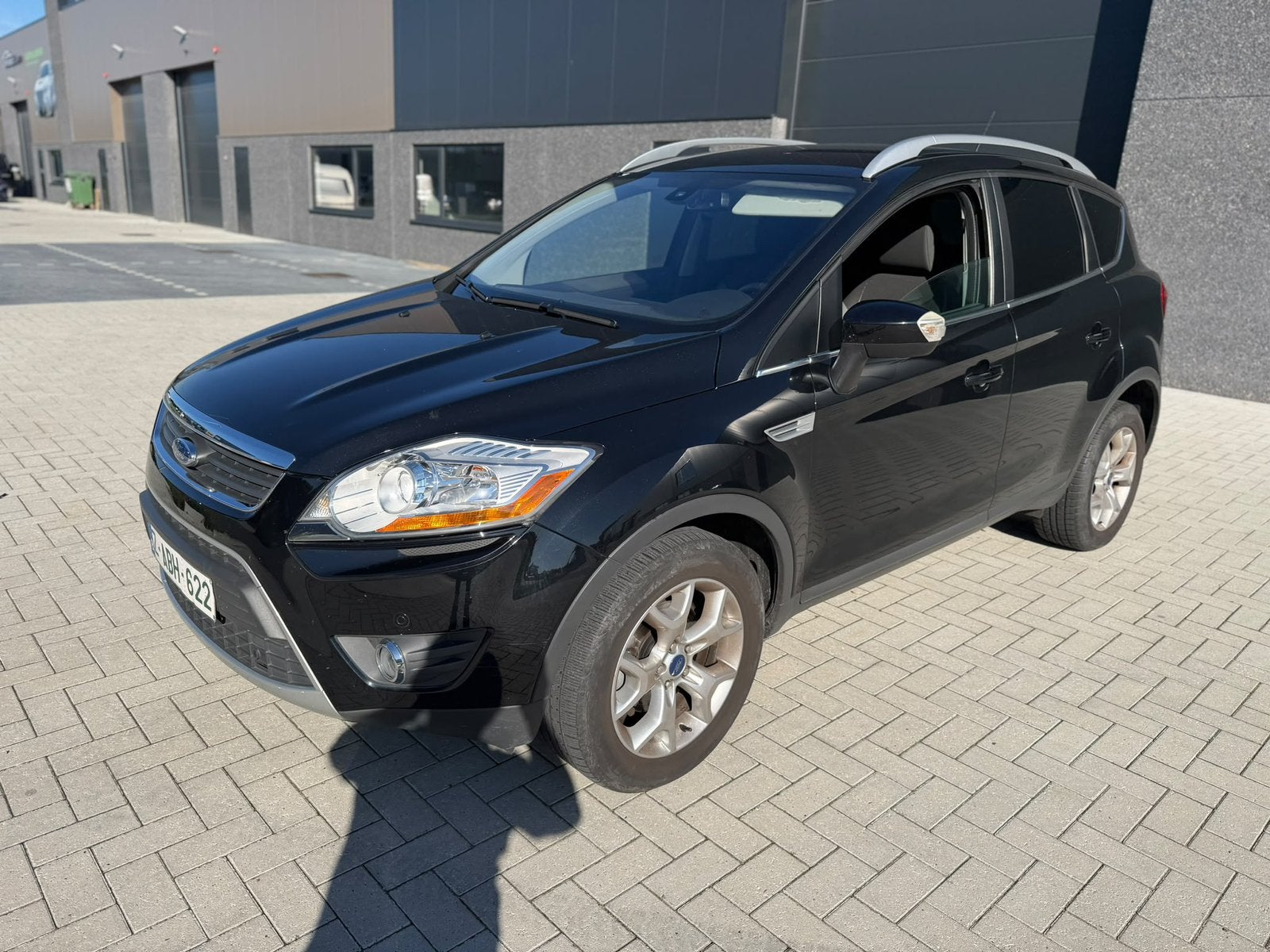 Ford Kuga Titanium - 2.0 cdti - 099.000 km trekhaak - euro 5, Auto's, Euro 5, Airbags, Diesel, Kuga