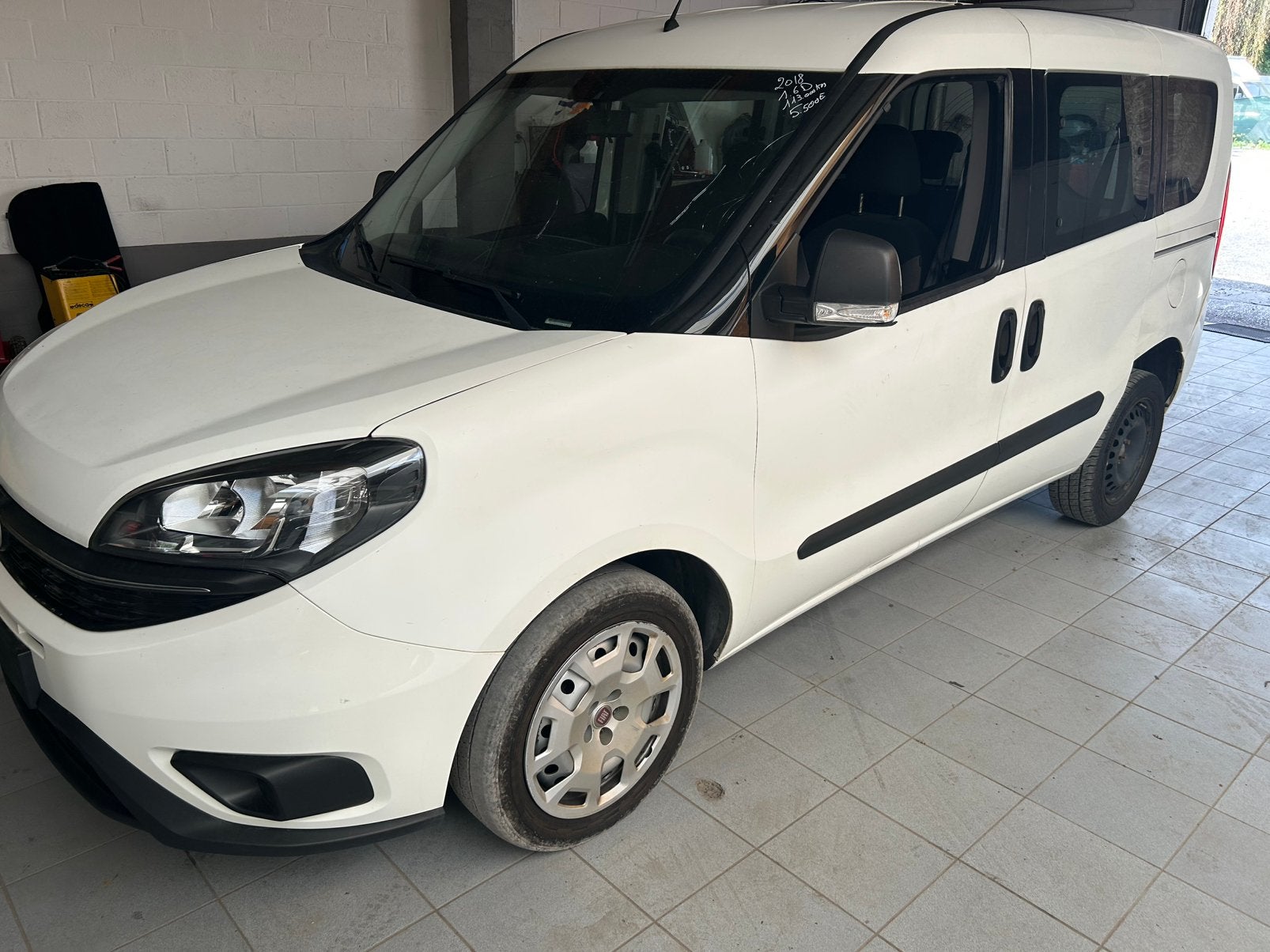 Fiat Doblo, cinq places 2018 1.6d 1130000km, Autos, Fiat, Achat, Entreprise, Boîte manuelle, 5 portes
