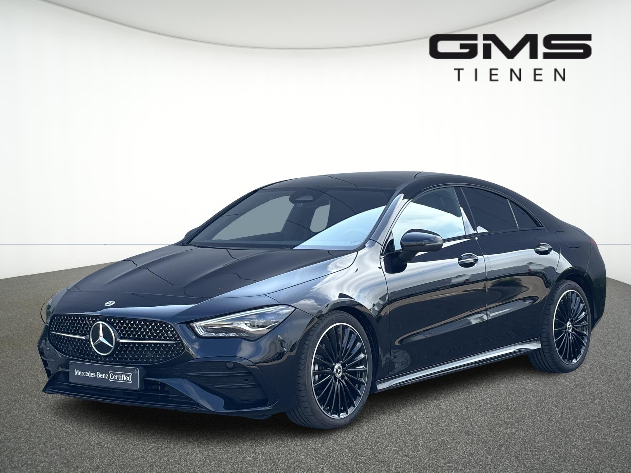 Mercedes-Benz CLA-klasse CLA 180 AMG Line, Auto's, Stof, Gebruikt, 136 pk, Zwart