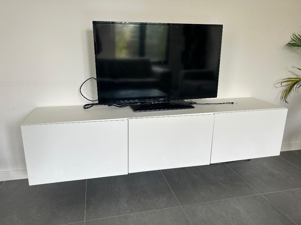 Tv kast, Ophalen, Zo goed als nieuw