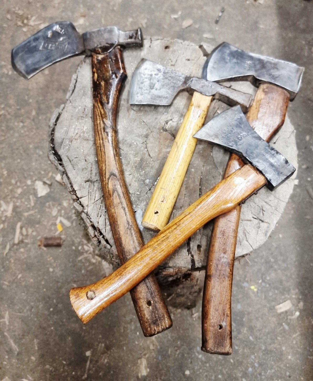lotje vintage bijlen, Antiek en Kunst, Antiek | Gereedschap en Instrumenten, Ophalen of Verzenden