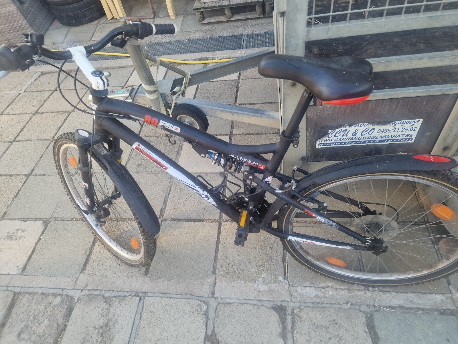 te koop 50 euro, Enlèvement