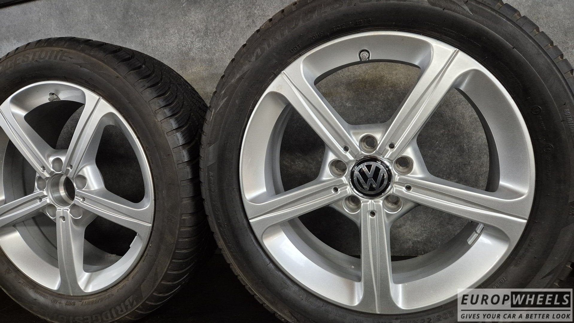 17 inch Volkswagen velgen Touran winterbanden, Auto-onderdelen, Gebruikt, -, -, Banden en Velgen