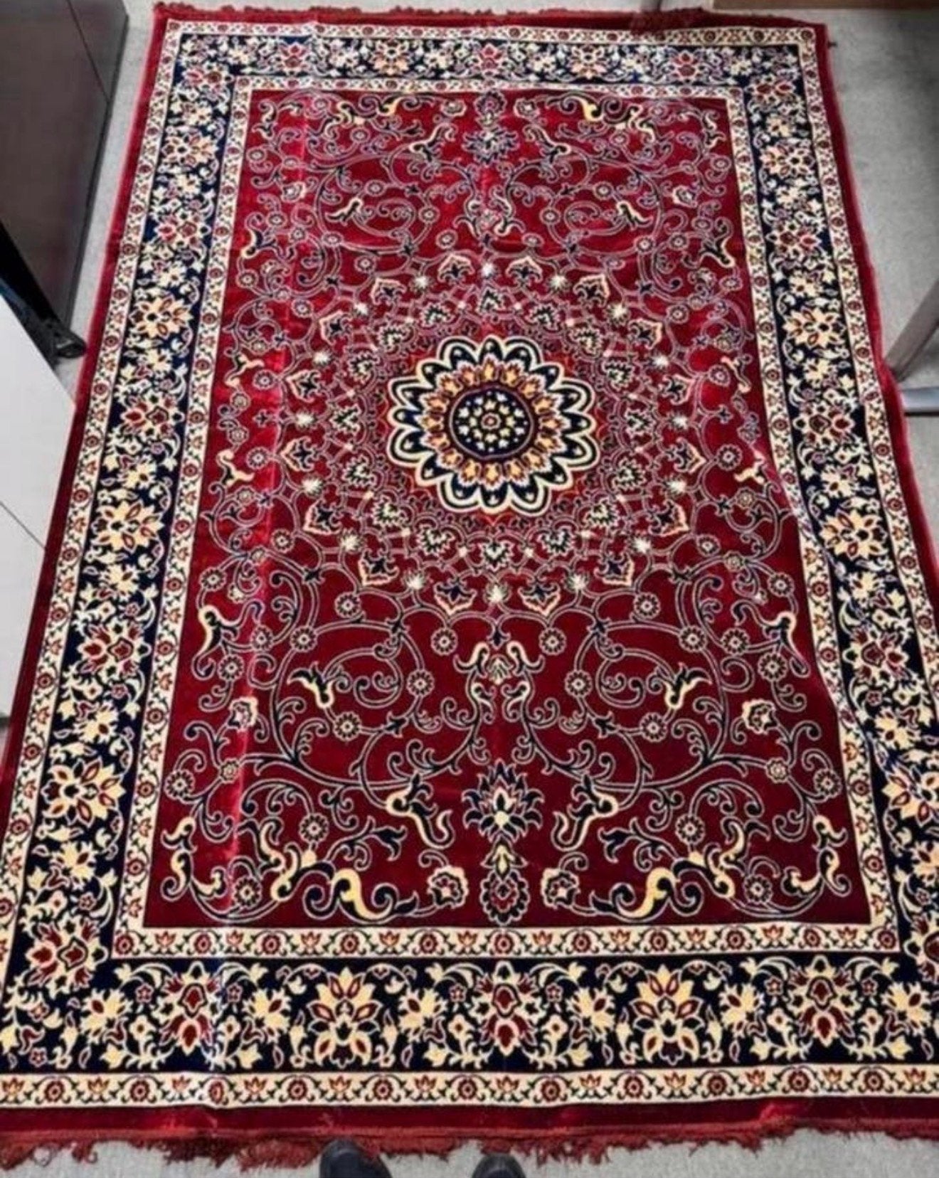 Tapis persan 290 x 195 cm médaillon rouge comme neuf, Antiquités & Art, Enlèvement ou Envoi