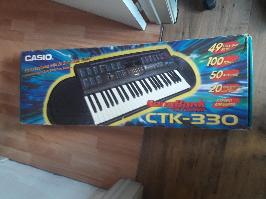 Casio CTK-330, Muziek en Instrumenten, Keyboards, Ophalen, Zo goed als nieuw, Casio