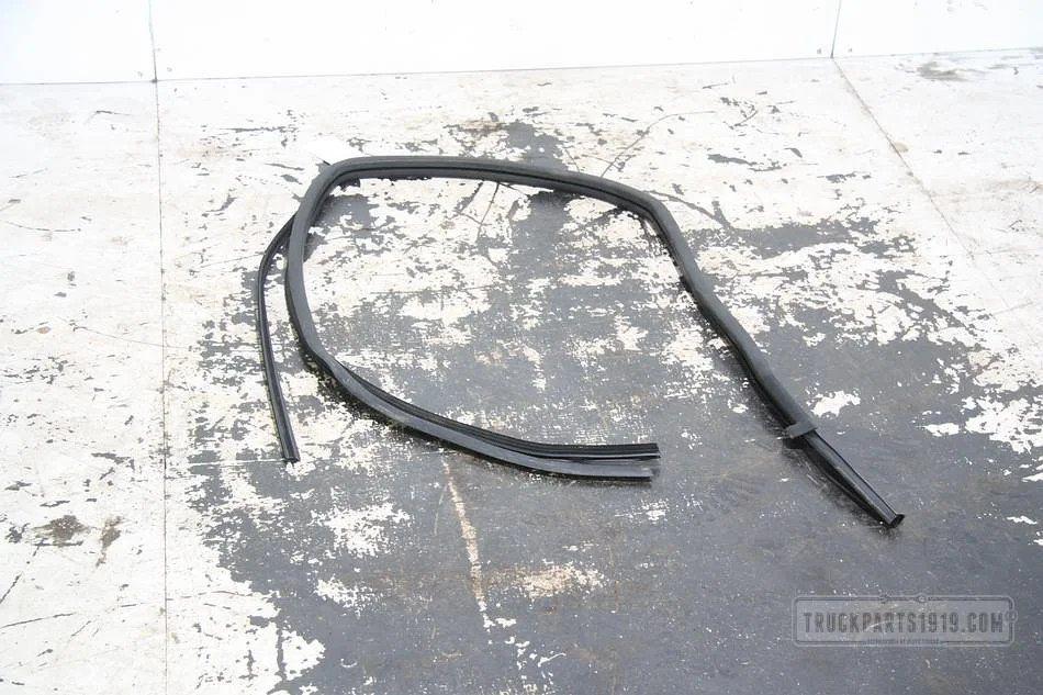 Mercedes-Benz Body & Chassis Parts Ruitgeleider Sprinter, Ophalen, Gebruikt, Mercedes-Benz