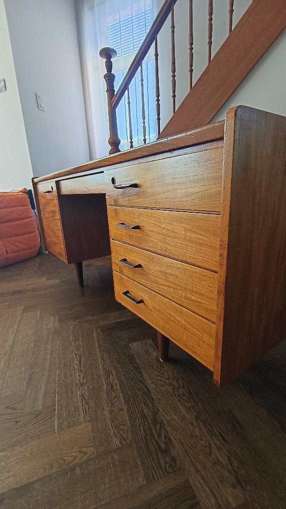 Prachtig VINTAGE bureau, Ophalen, Hout, 164 cm, Vintage