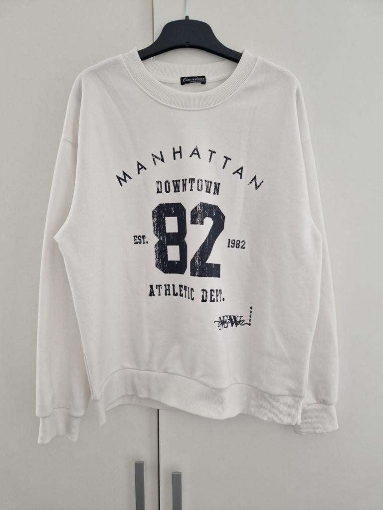 Pull, col rond, blanc avec l'inscription Manhattan, Taille 38/40 (M), Hangar 86, Enlèvement ou Envoi, Comme neuf