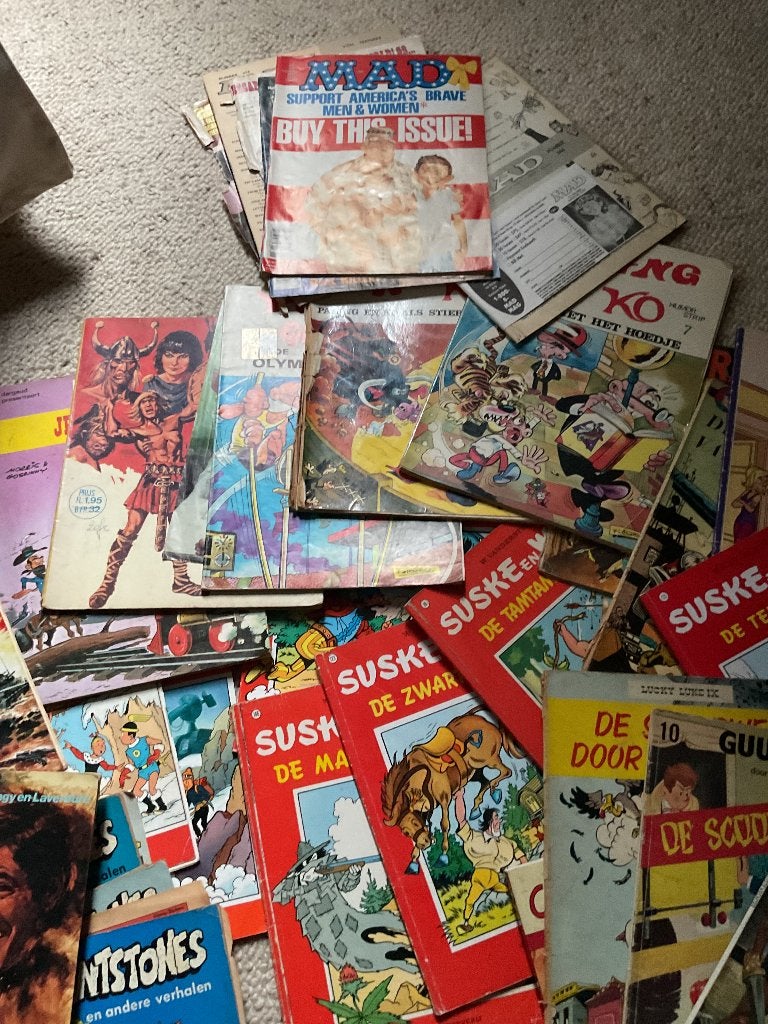 Oude strips 125 stuks jaren 60-70-80-90, Guust, Natasha etc, Meerdere stripboeken, Ophalen of Verzenden