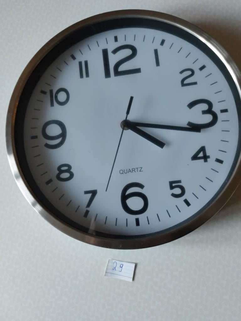 Klok werkt op batterij 29 diameter, Ophalen, Zo goed als nieuw, Wandklok
