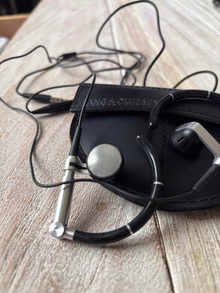 Bang & olufsen oortjes., Audio, Tv en Foto, Hoofdtelefoons, Zo goed als nieuw, Ophalen of Verzenden