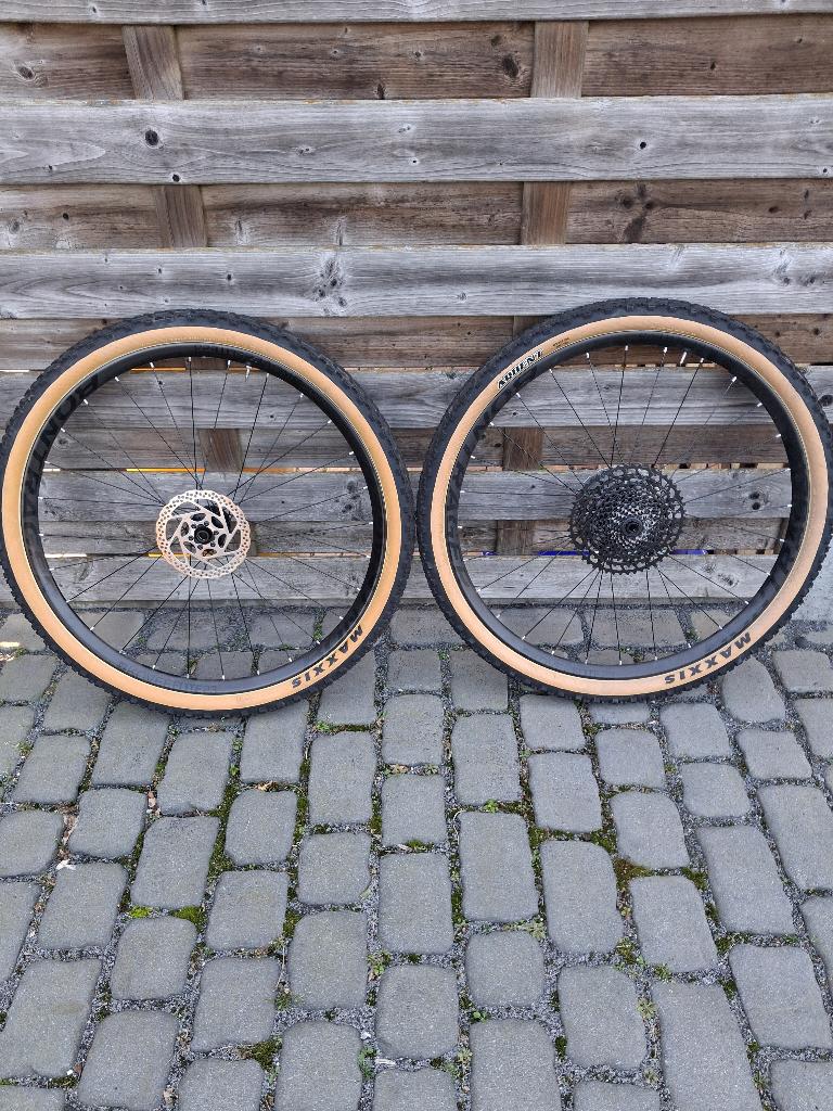 Nieuwe bontrager Kovee Elite carbon wielen MTB, Fietsen en Brommers, Fietsonderdelen, Ophalen of Verzenden, Carbon