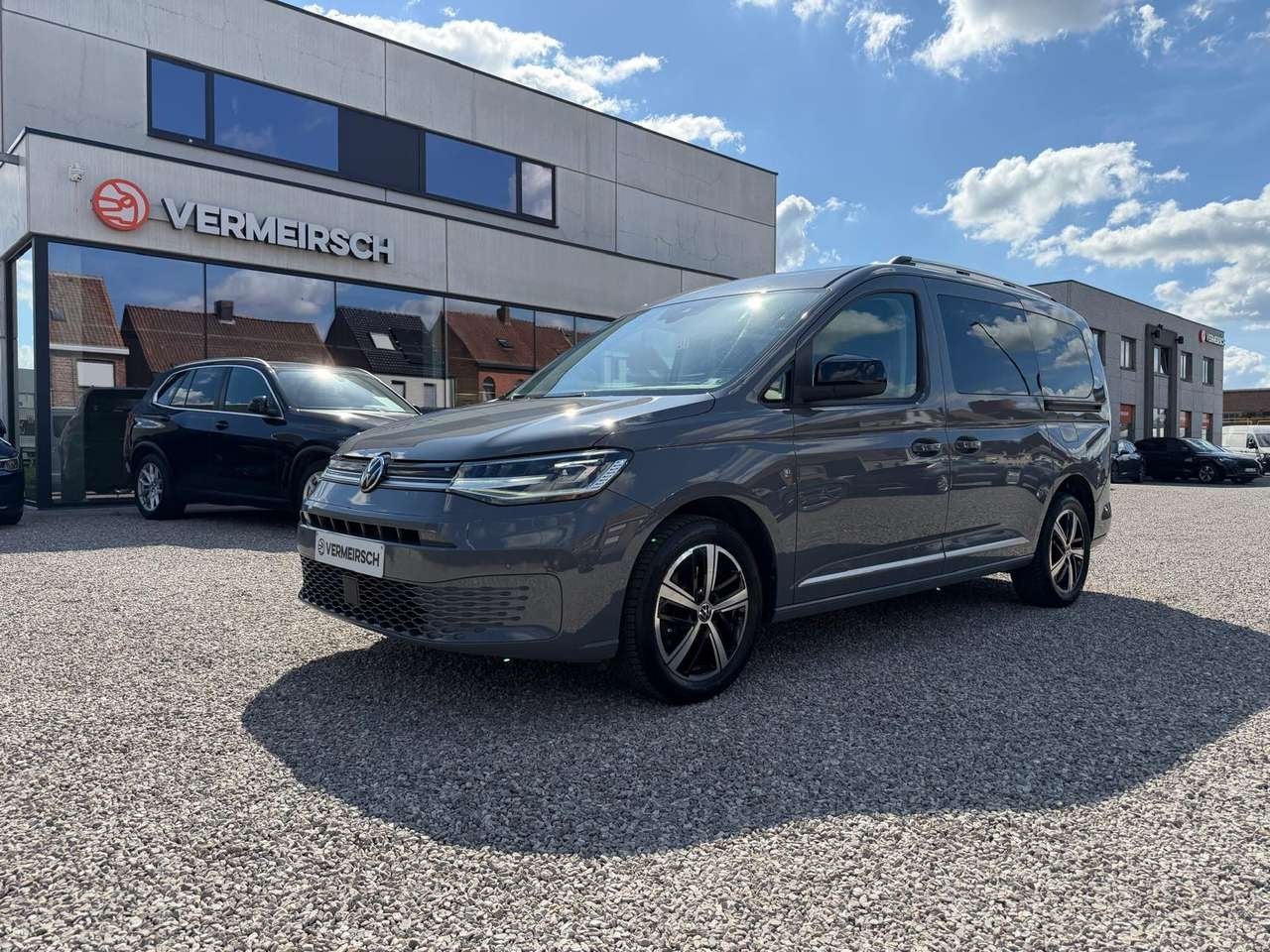 Volkswagen Caddy 2.0 TDi Maxi Business style DSG*DUBBEL-CAB, Zwart, Leder, 5 deurs, 1968 cc