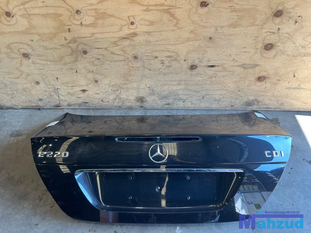 MERCEDES E KLASSE W211 Zwart C197 achterklep 2002-2009, Autos : Pièces & Accessoires, Mercedes-Benz, Utilisé, Mercedesstrasse 120
70372  Stuttgart, DE
